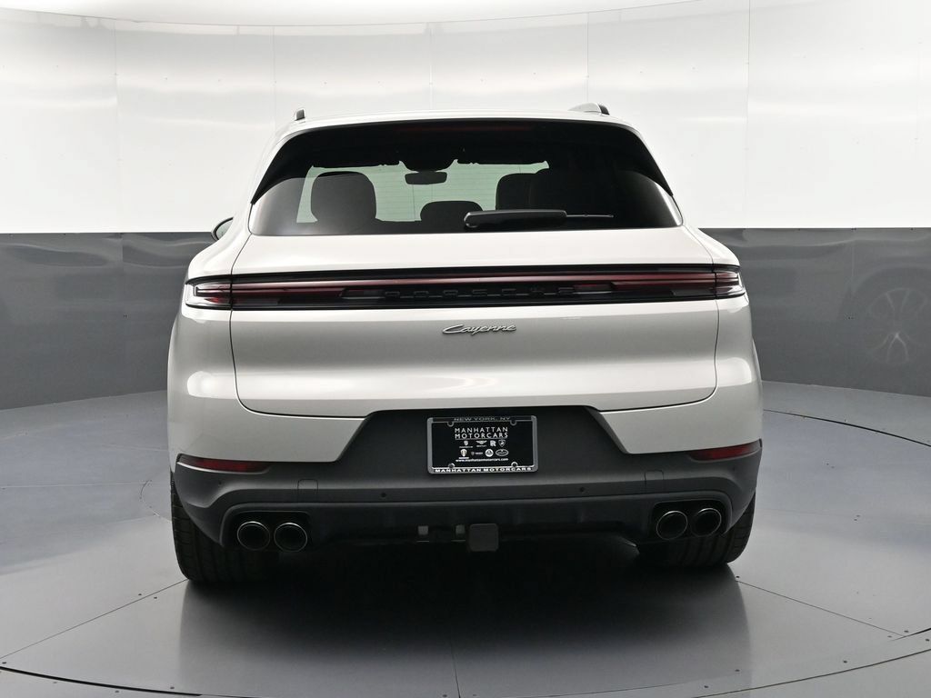 Certified 2026 Porsche Cayenne E-Hybrid AWD/4WD image 7