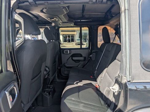 Used 2022 Jeep Wrangler Unlimited Sport S image 14