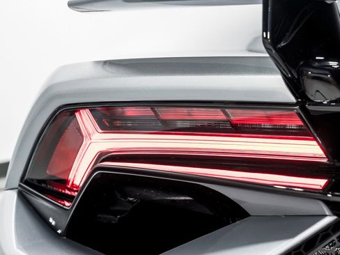 Used 2023 Lamborghini Huracan Tecnica RWD image 52