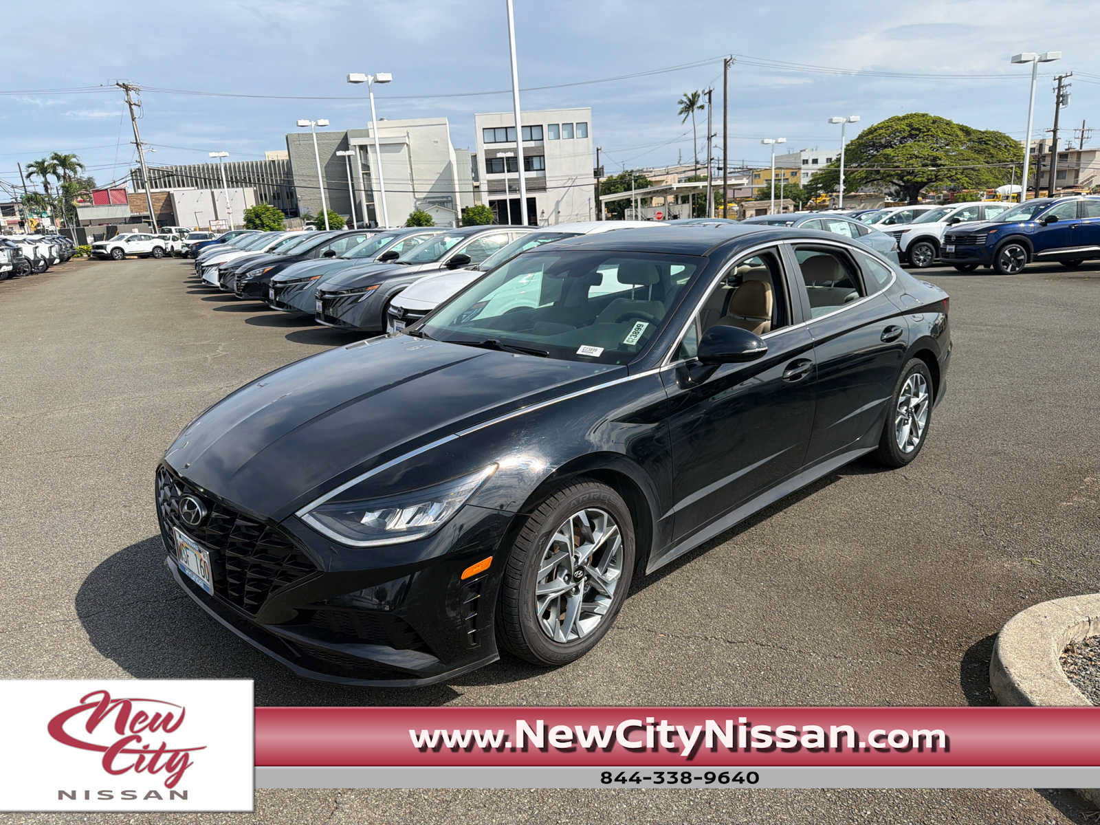 Used 2023 Hyundai Sonata SEL FWD image 1