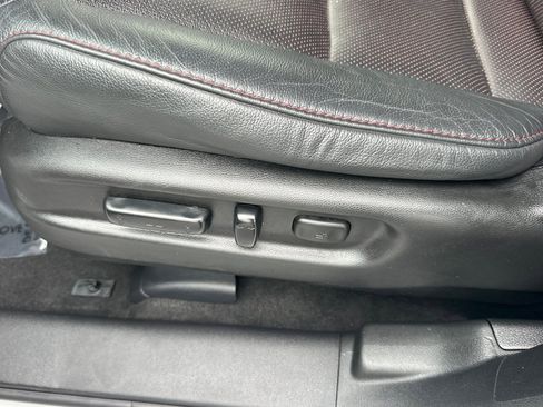 Certified 2022 Honda Pilot Black Edition image 14