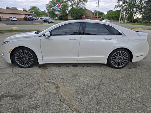 Used 2013 Lincoln MKZ FWD image 5