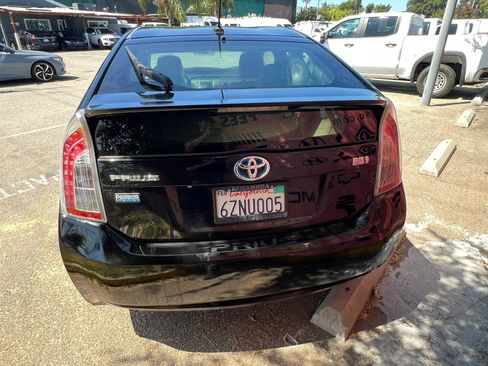 Used 2013 Toyota Prius Persona Series FWD image 5