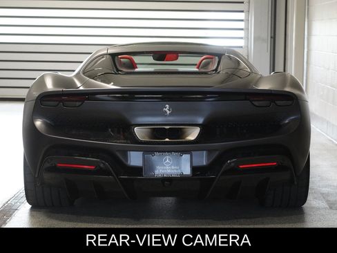 Used 2023 Ferrari 296 GTS RWD image 5