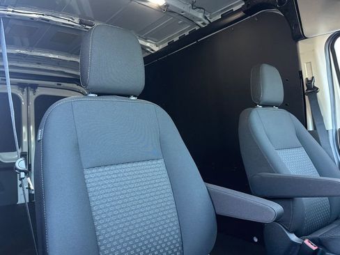 New 2023 Ford E-Transit Medium Roof w/ Interior Upgrade Package RWD image 14