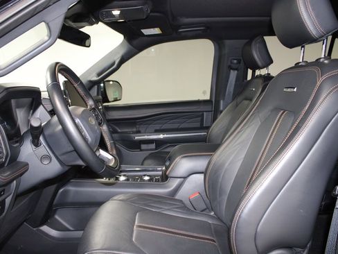 Used 2023 Ford Expedition Platinum AWD/4WD image 23