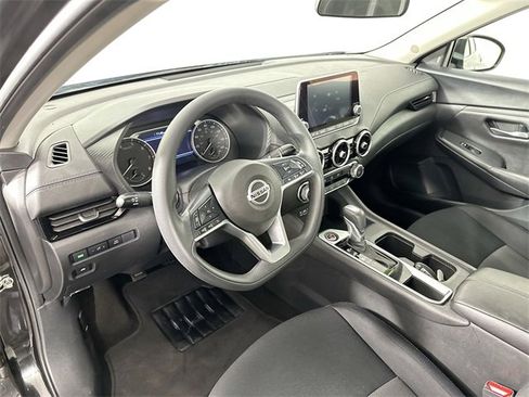 Used 2023 Nissan Sentra SV image 17
