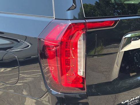 Used 2021 GMC Yukon XL SLT RWD image 36