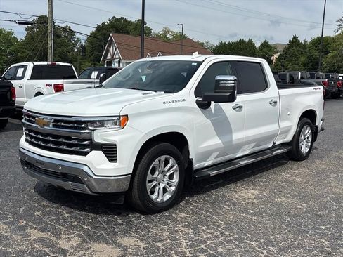 Used 2024 Chevrolet Silverado 1500 LTZ w/ LTZ Premium Package AWD/4WD image 3