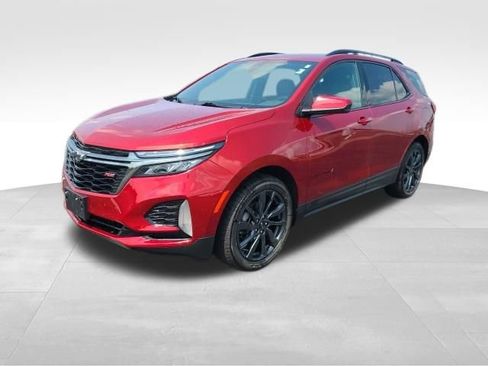 Used 2023 Chevrolet Equinox RS w/ LPO, Floor Liner Package FWD image 10