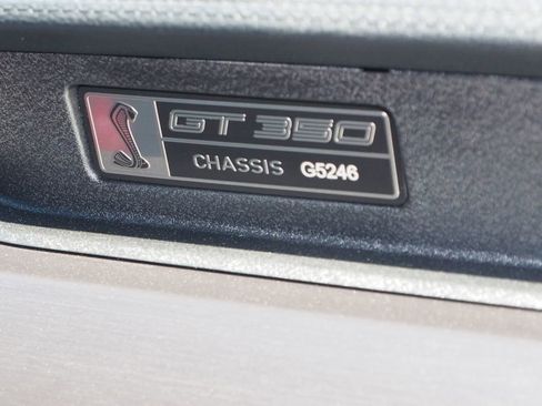 Used 2016 Ford Mustang Shelby GT350 w/ Technology Package image 20