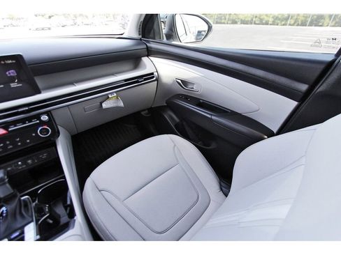 Certified 2025 Hyundai Tucson SEL image 11