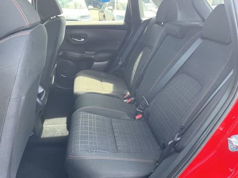 Used 2025 Honda HR-V Sport image 25