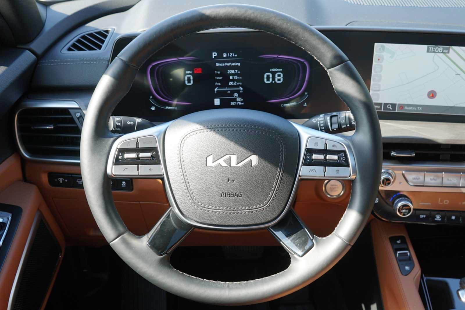 Certified 2025 Kia Telluride AWD image 23