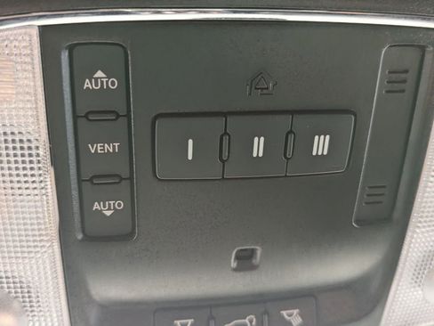 Used 2020 Jeep Grand Cherokee Trailhawk image 27