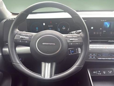 Used 2024 Hyundai Kona SEL FWD image 9