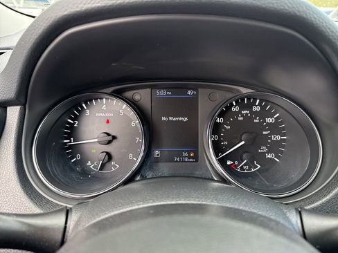 Used 2018 Nissan Rogue SV AWD/4WD image 31