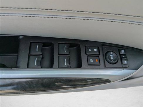 Used 2018 Acura TLX V6 w/ Advance Package FWD image 10