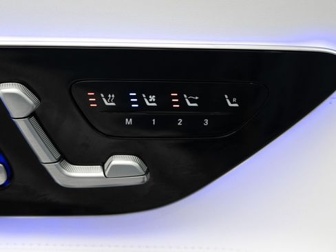Used 2026 Mercedes-Benz Maybach SL 680 image 31