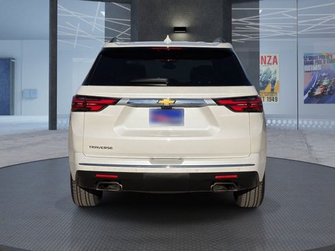 Certified 2023 Chevrolet Traverse High Country FWD image 5