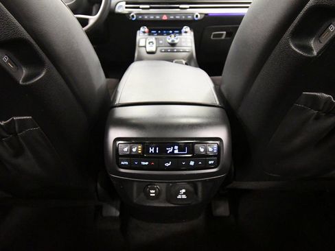 Used 2024 Hyundai Palisade Calligraphy image 19