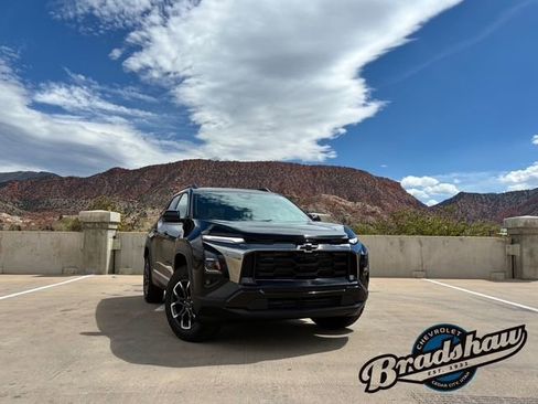 New 2026 Chevrolet Equinox ACTIV AWD/4WD image 2