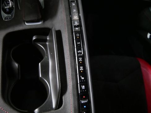 Used 2022 Chevrolet Corvette Stingray Premium Cpe w/ 3LT image 23