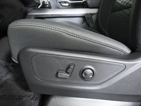 Used 2025 RAM 1500 Big Horn AWD/4WD image 21