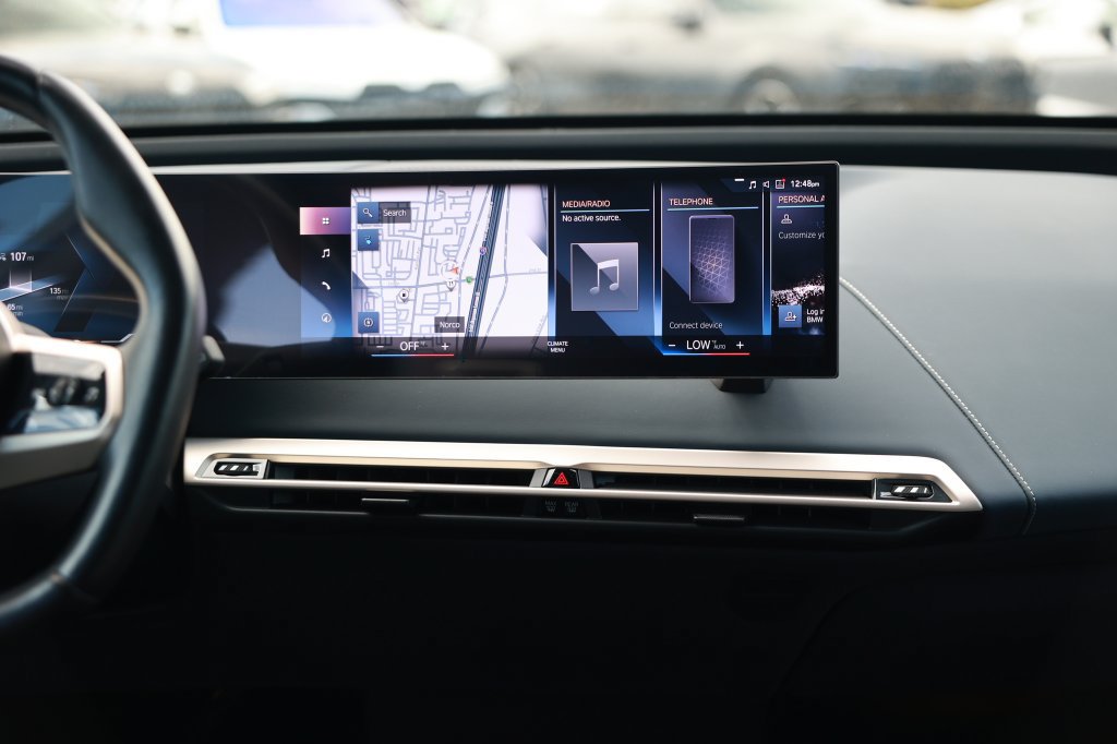 Used 2023 BMW iX M60 w/ Executive Package AWD/4WD image 28