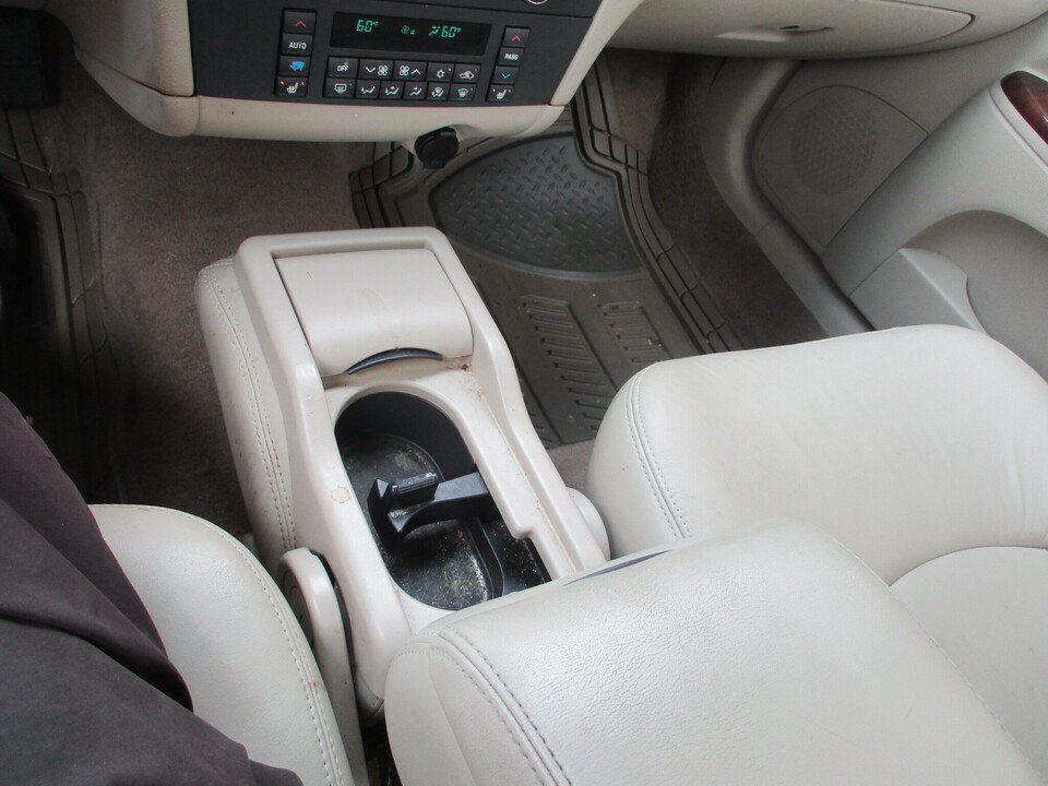 Used 2008 Buick LaCrosse CXL w/ Driver Confidence Package FWD image 34