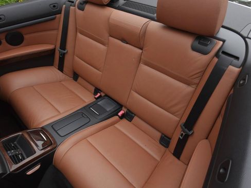 Used 2009 BMW 335i Convertible RWD image 11