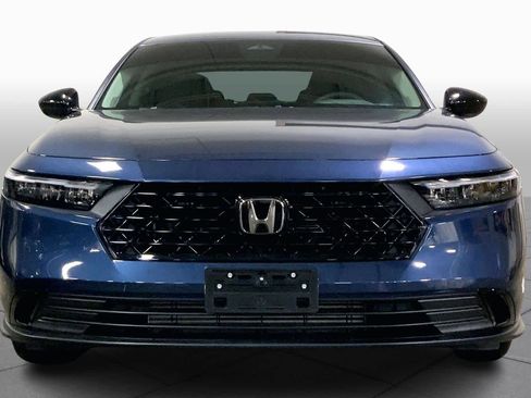 Used 2025 Honda Accord SE image 4