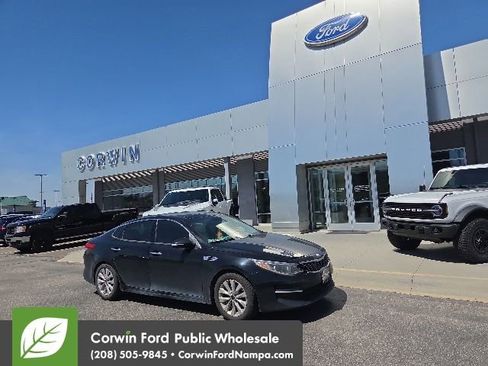 Used 2016 Kia Optima EX w/ Premium Package FWD image 2