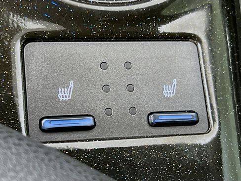 Used 2021 Toyota Camry XSE w/ Carpet Mat Package (TMS) image 21