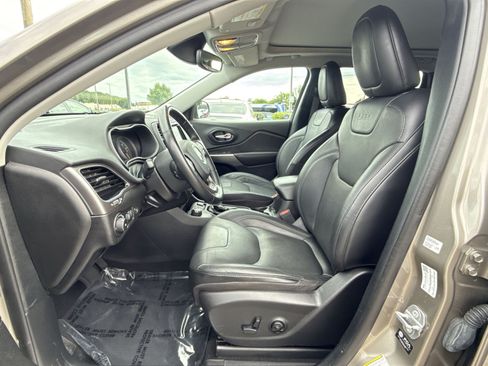 Used 2021 Jeep Cherokee Limited AWD/4WD image 13
