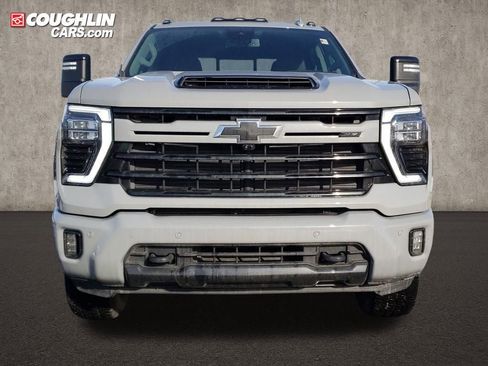 Used 2024 Chevrolet Silverado 3500 LTZ w/ LTZ Plus Package image 9