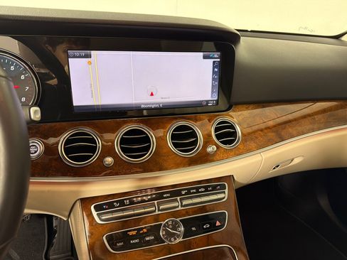Used 2019 Mercedes-Benz E 300 4MATIC w/ Premium 1 Package image 17