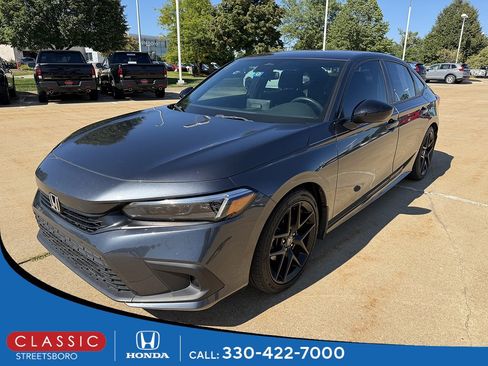 Used 2023 Honda Civic Sport image 1