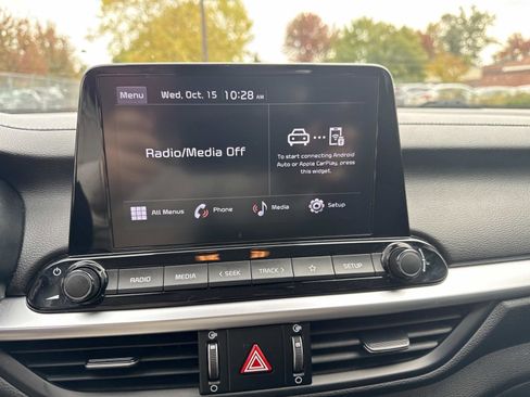 Used 2022 Kia Forte LXS image 23