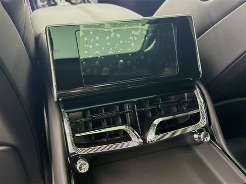 Certified 2021 Bentley Flying Spur V8 image 26