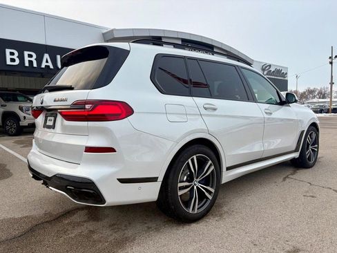 Used 2020 BMW X7 M50i image 3