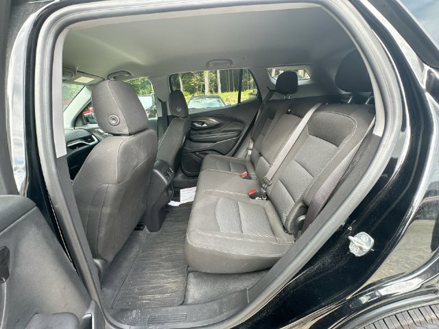 Used 2024 GMC Terrain SLE FWD image 30