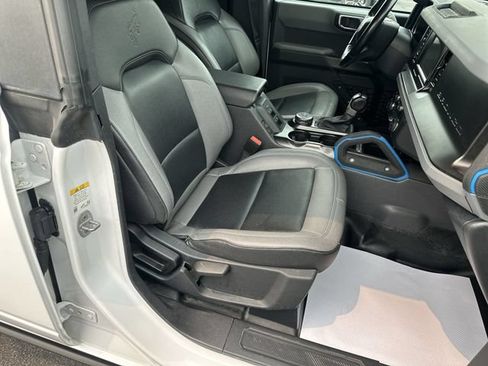 Used 2021 Ford Bronco Black Diamond AWD/4WD image 27