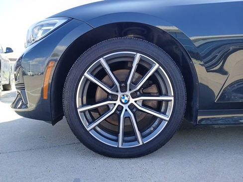 Used 2022 BMW 330i Sedan w/ Premium Package RWD image 5