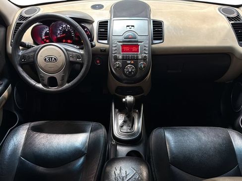 Used 2011 Kia Soul ! FWD image 19