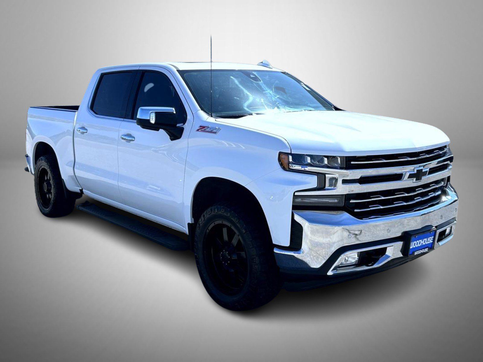 Used 2021 Chevrolet Silverado 1500 LTZ w/ LTZ Premium Package AWD/4WD image 3