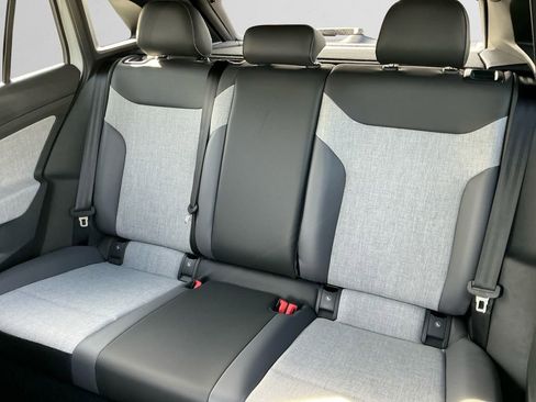 New 2026 Volkswagen ID.4 Pro image 13