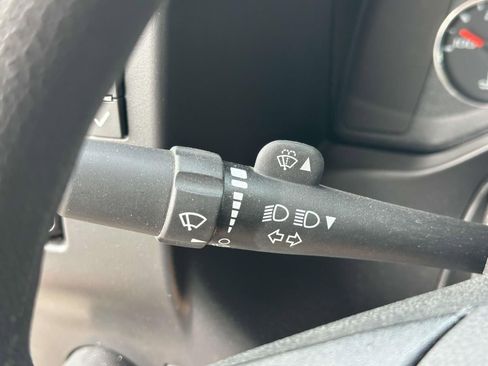 New 2025 Chevrolet Express 4500 17Ft Box w/ Power Convenience Package image 12