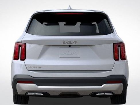 New 2026 Kia Sorento LX FWD image 13