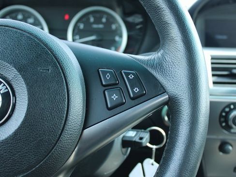 Used 2007 BMW 650i Convertible image 25